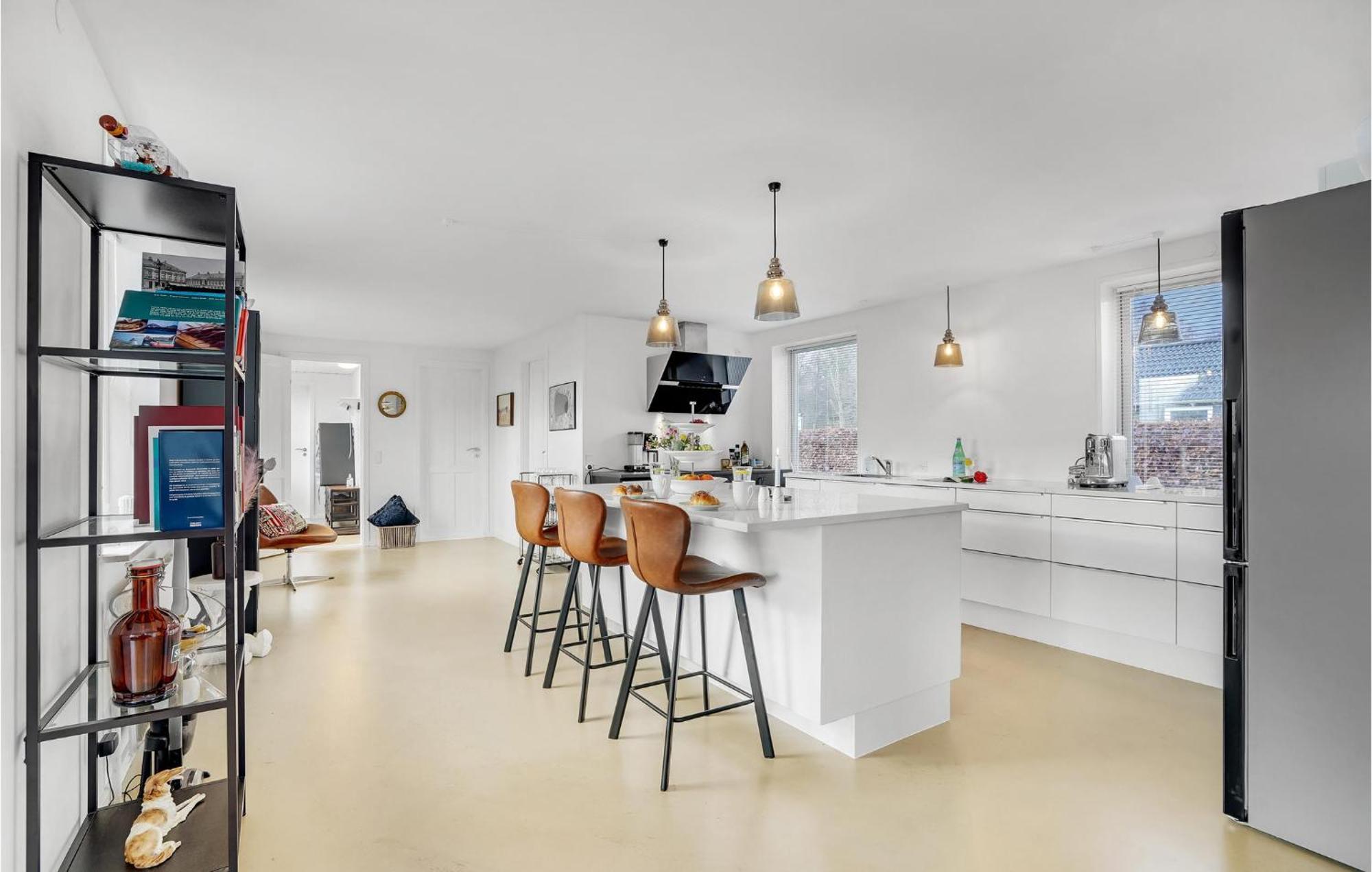Gorgeous Home In Sunds With Kitchen Ngoại thất bức ảnh